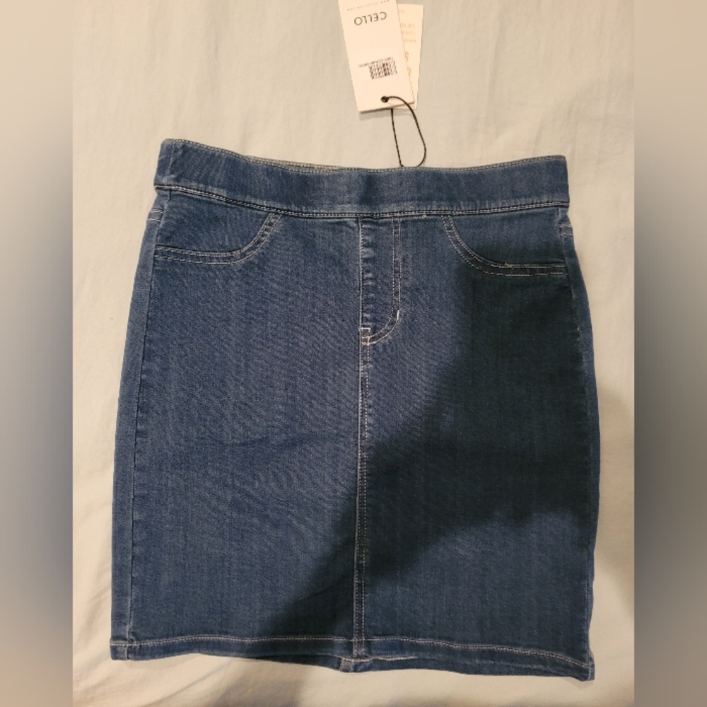 NWT Cello pull on stretch denim jean skirt S